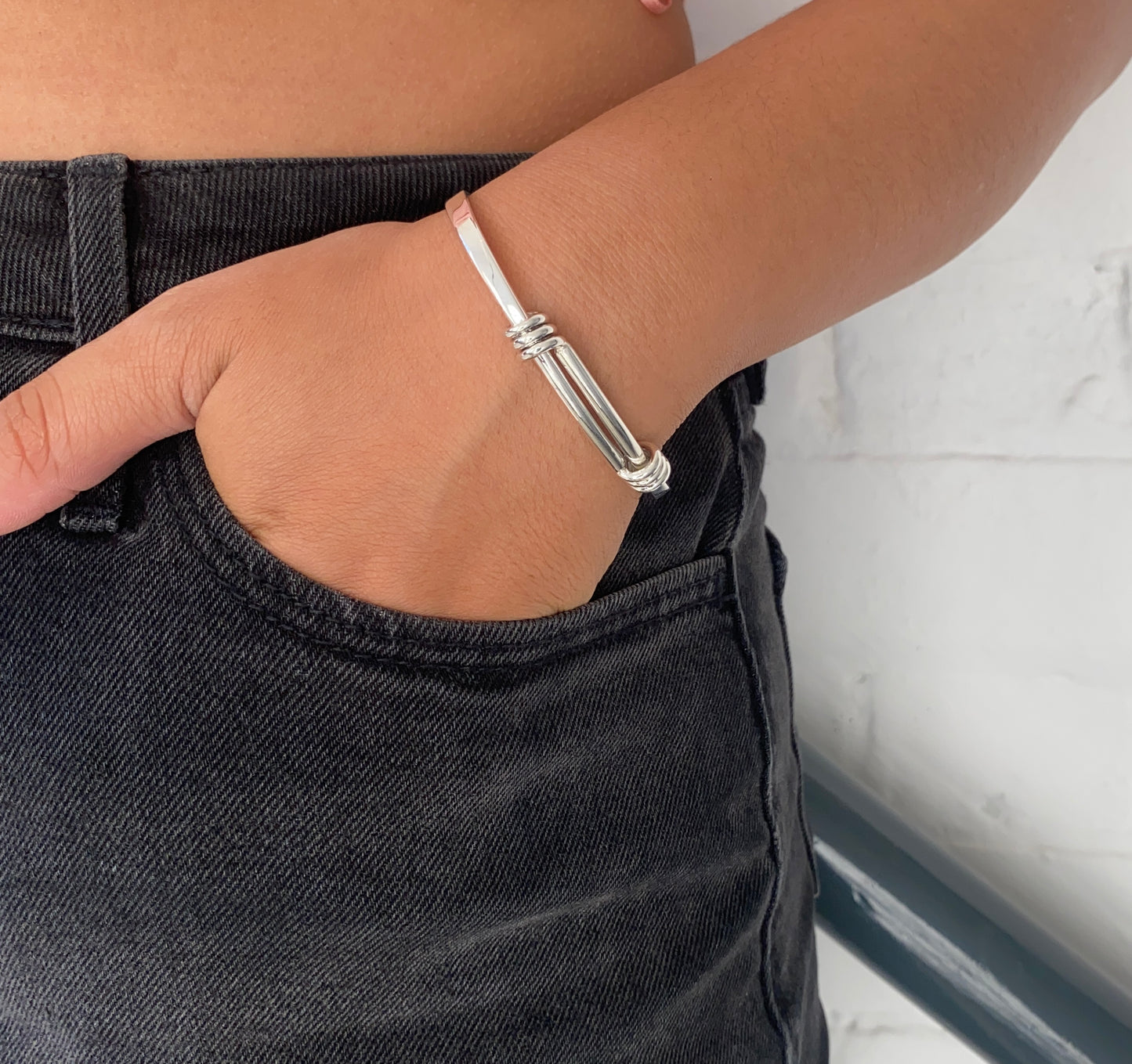 Springback Silver Bangle for Ladies Standard Wrist