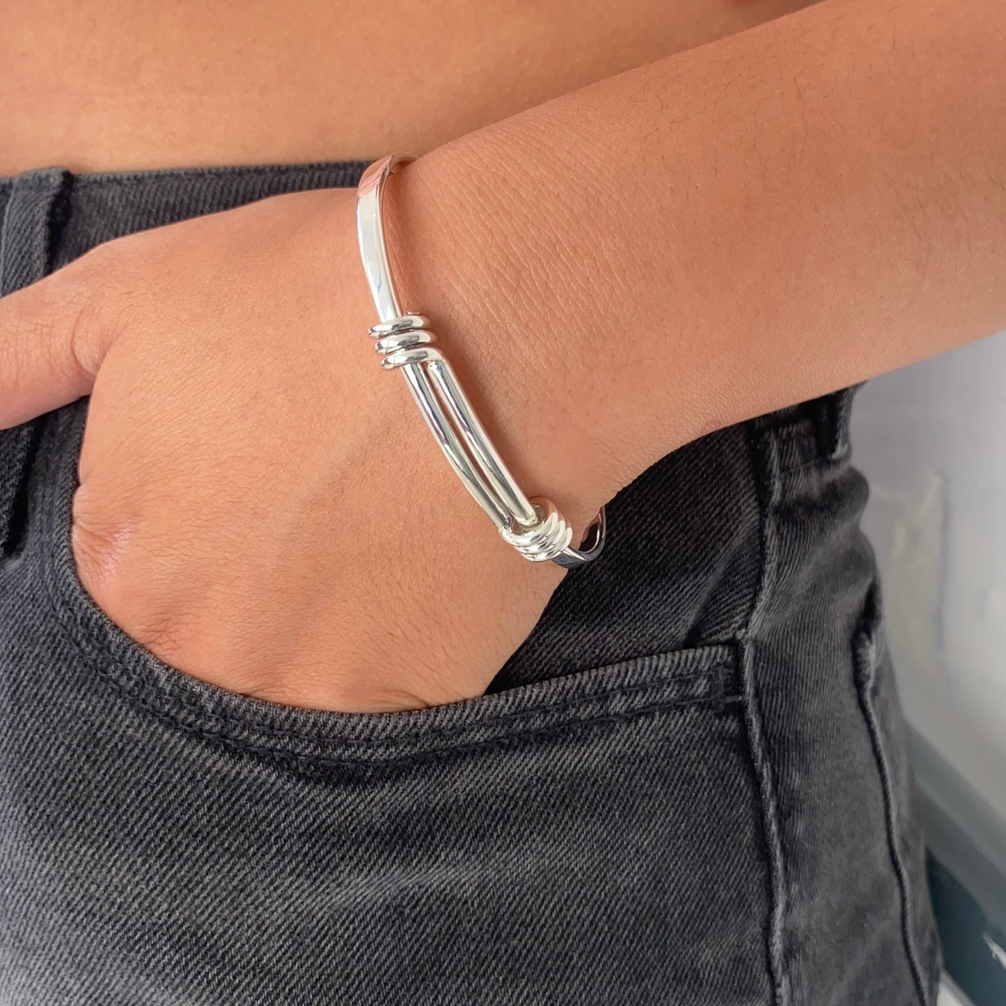 Springback Silver Bangle for Ladies Standard Wrist