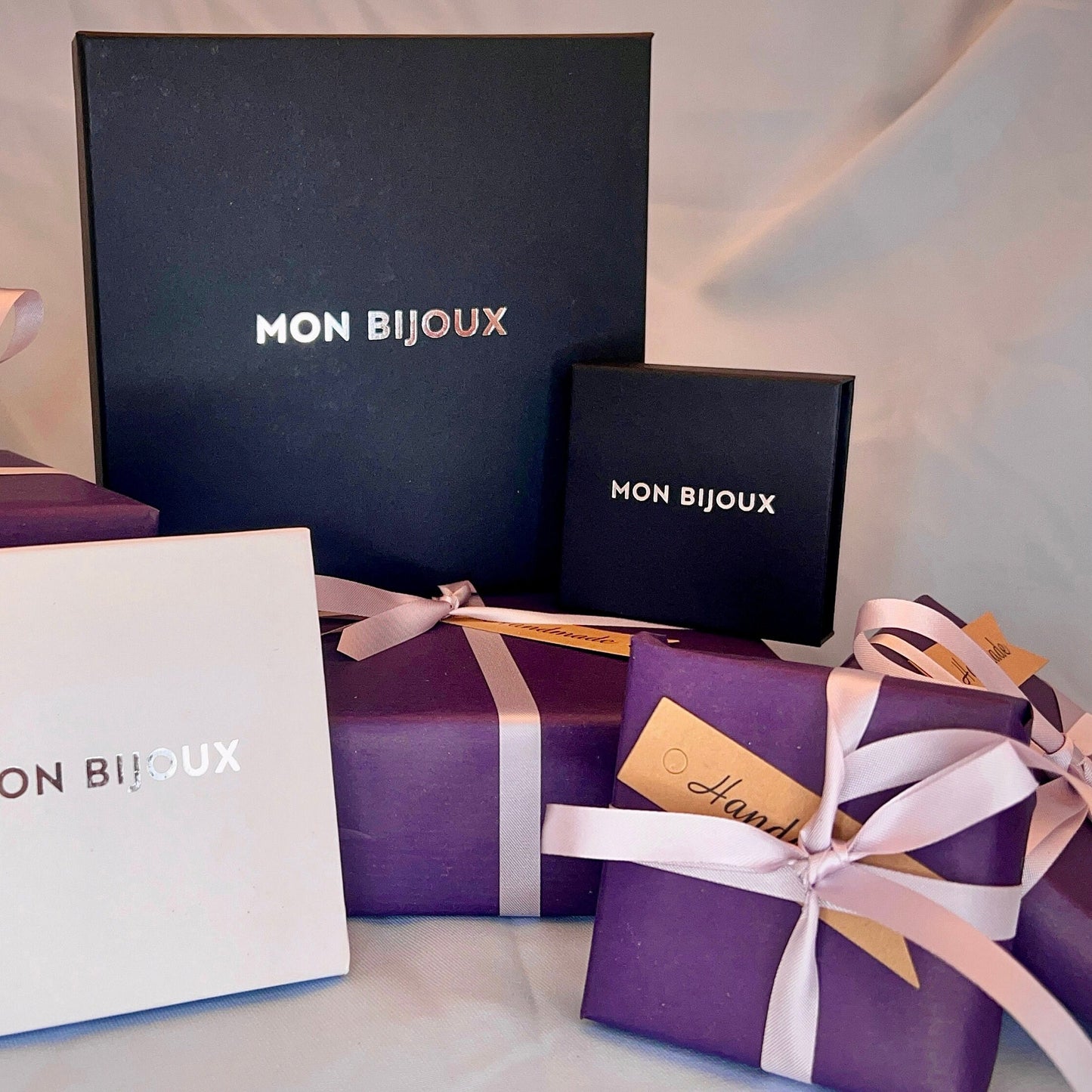 Mon Bijoux's collection of eco-friendly gift boxes