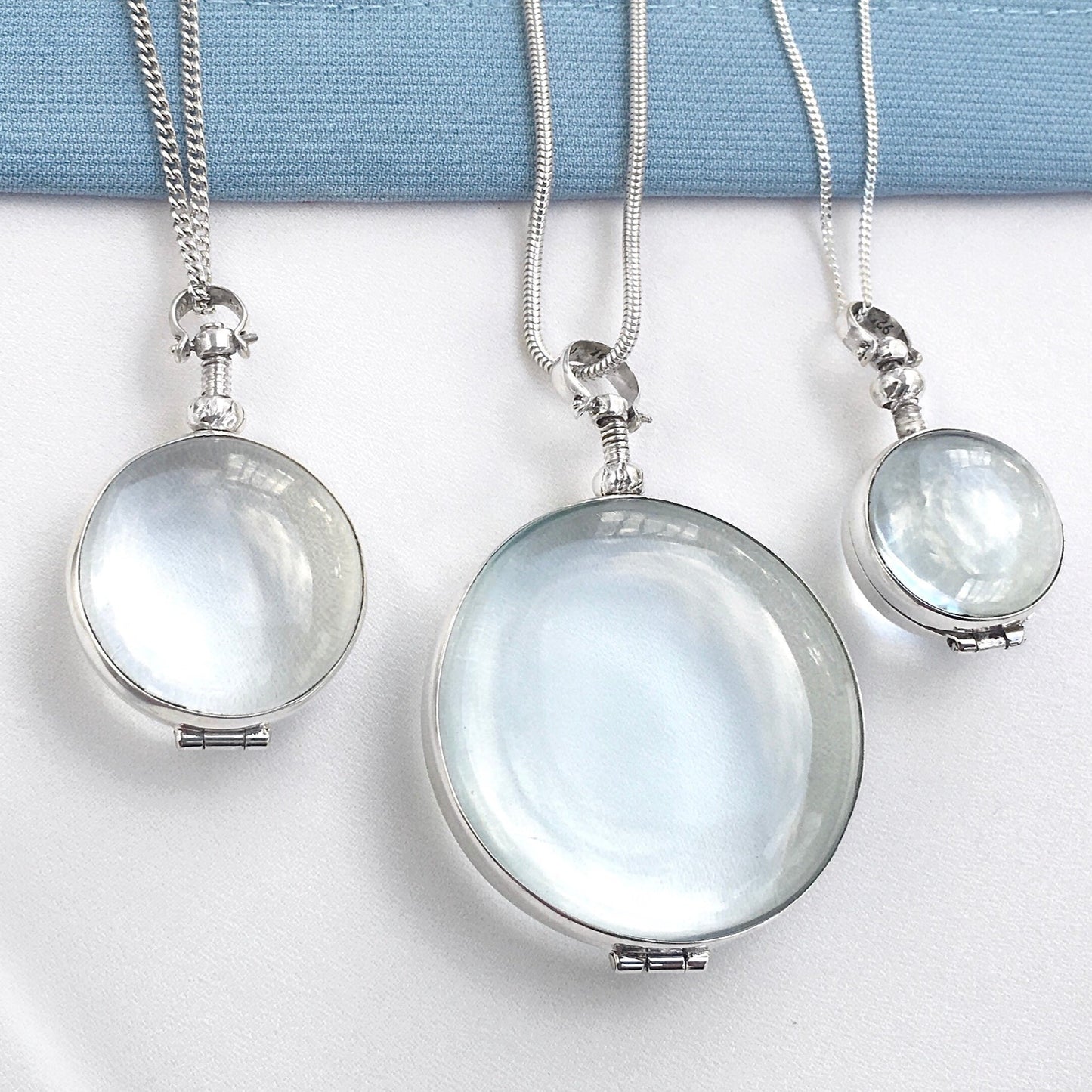 Silver Glass Photo Locket Circle