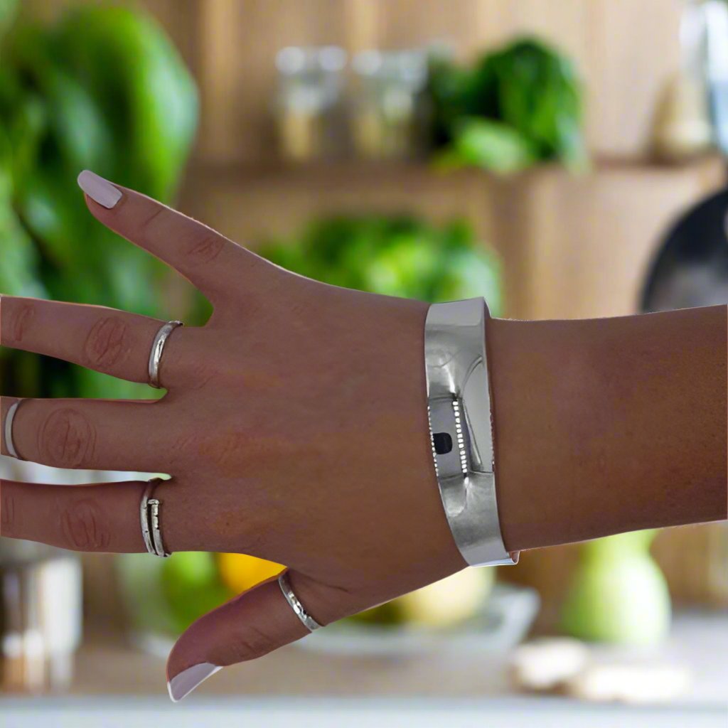 Infinity Silver Bracelet Bangle - Mon Bijoux