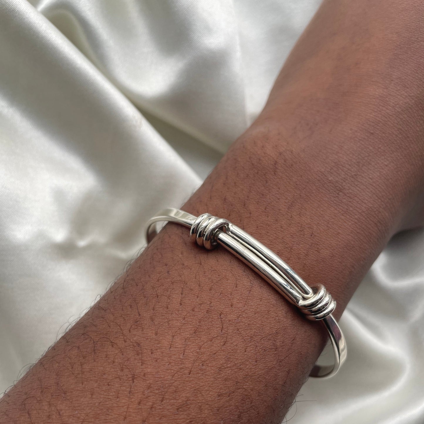 Springback Silver Bangle for Ladies Standard Wrist