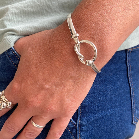 Love Knot Silver Clasp Bangle Bracelet