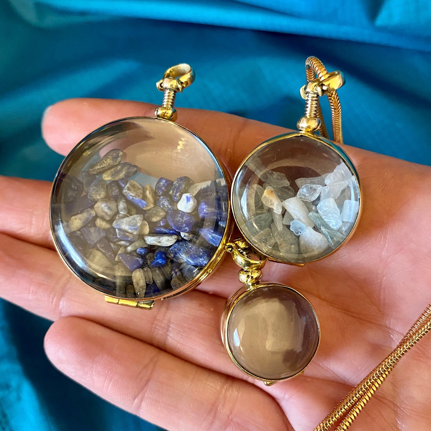 Round Circle locket necklace for birthstones and keepsakes, choose your size, choose a chain, gold shaker locket, gift for her add your gems