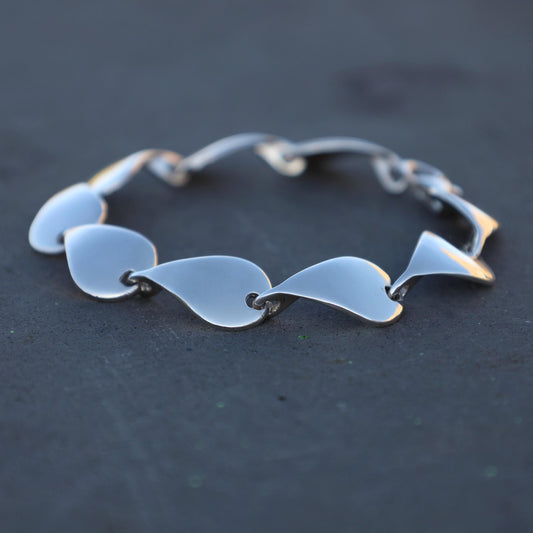 925 Silver Handmade Statement Minimalist Teardrop linked Bracelet Silver Anniversary Jewelry Gift to Wife Jewelry Gift to Grandma Bracelet