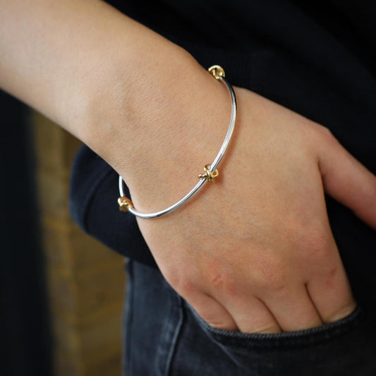 Personalized Sterling Silver Kiss Bangle X Bangle Silver Round Kiss Bracelet Silver Bangle Birthday gift for her Kisses bracelet Xx bangle