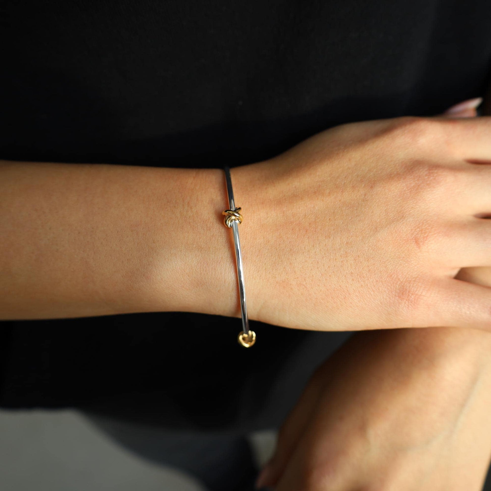 Personalized Sterling Silver Kiss Bangle X Bangle Silver Round Kiss Bracelet Silver Bangle Birthday gift for her Kisses bracelet Xx bangle