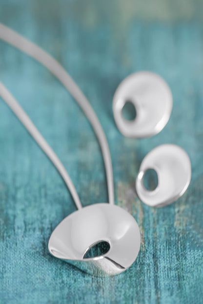 Flower Earrings - Scandinavian Classic Silver Design - Mon Bijoux - Mon Bijoux