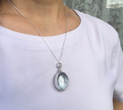 Oval Shaped Locket in Silver and Glass