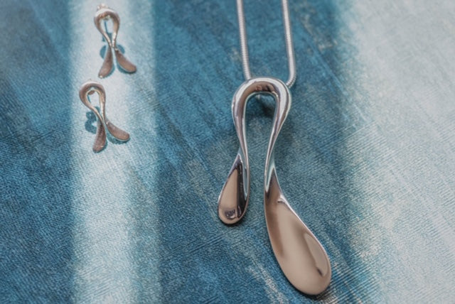 Horseshoe Sterling Silver Necklace and Earrings Set - Mon Bijoux - Mon Bijoux