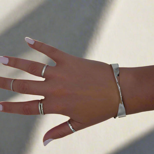 Infinity Silver Bracelet Bangle - Mon Bijoux