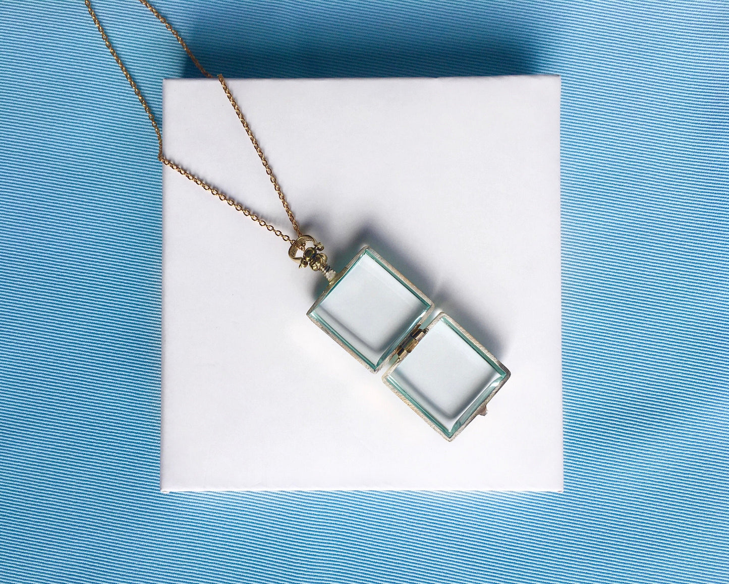 Square Shaped Gold Locket for Hair, Glass Locket for Photo Locket, Gold Plated Locket, Statement Locket, Glass Locket Pendant for Necklace