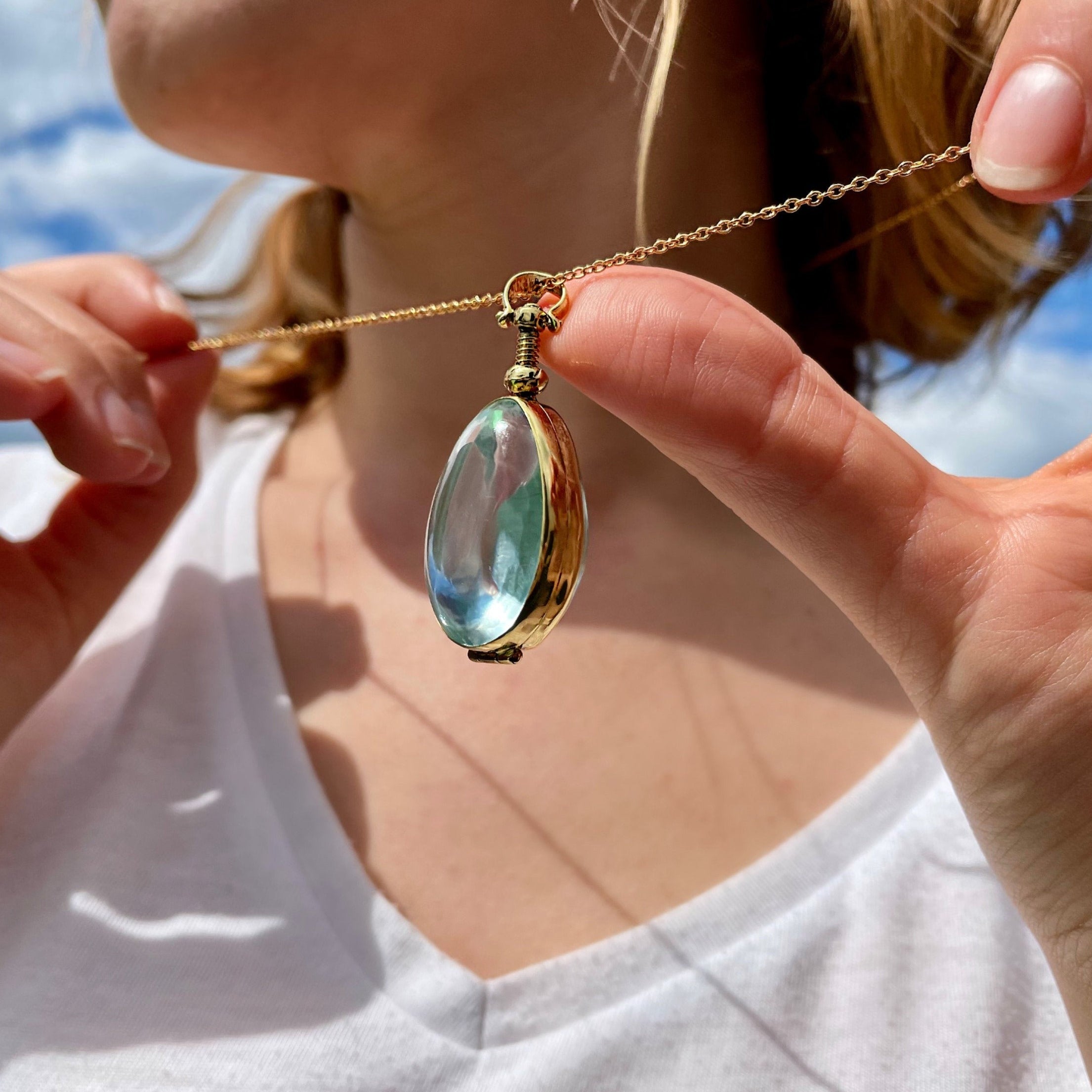 Small blown glass pendant statement necklace by DragonFire Glass –  DragonFireGlass