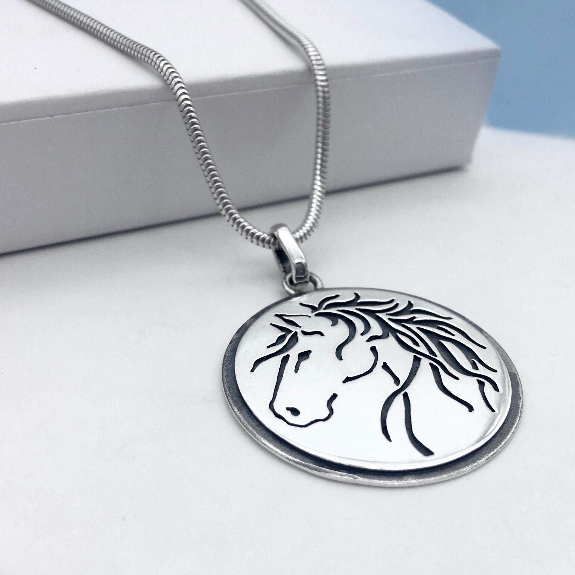 Silver Horse Head Pendant Necklace Horsehead Silver Necklace Equestrian Necklace Equine Jewelry Gift for Horse Lover Horses Head Jewellery