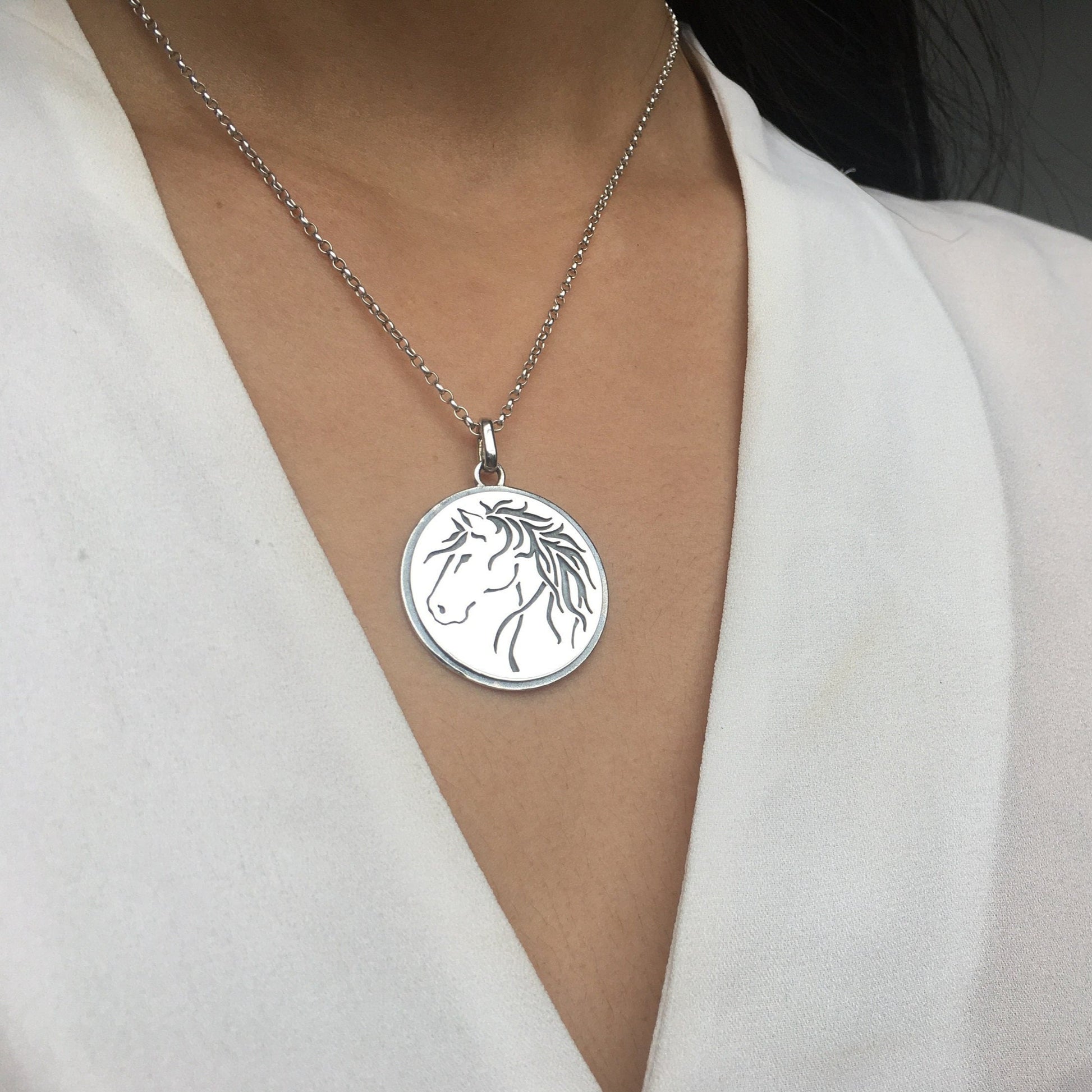Silver Horse Head Pendant Necklace Horsehead Silver Necklace Equestrian Necklace Equine Jewelry Gift for Horse Lover Horses Head Jewellery
