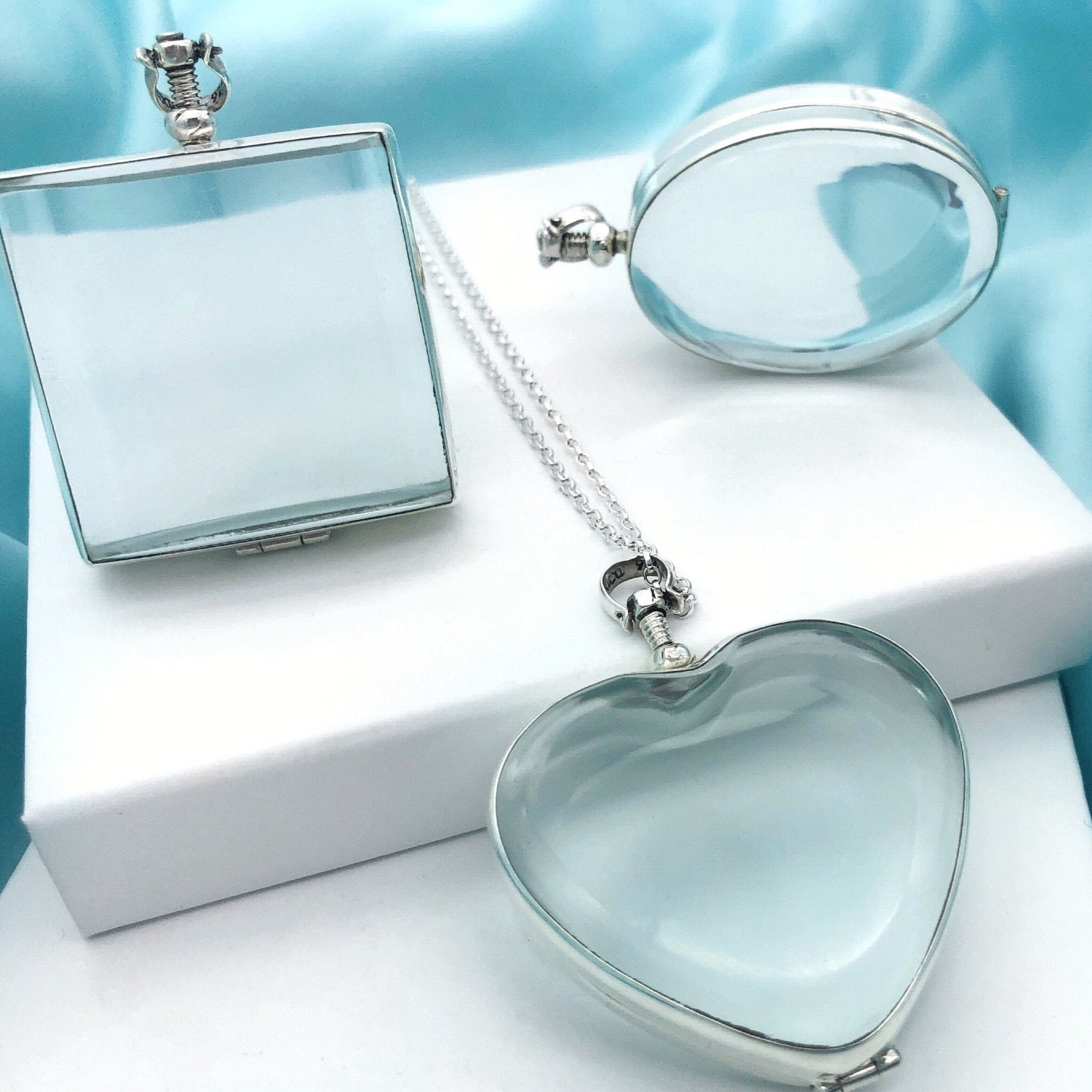 May Birthstone Necklace Glass Gemstone Personalized Birthstone Locket Jewelry Emerald Locket Necklace Jewellery Birthstone Personalised