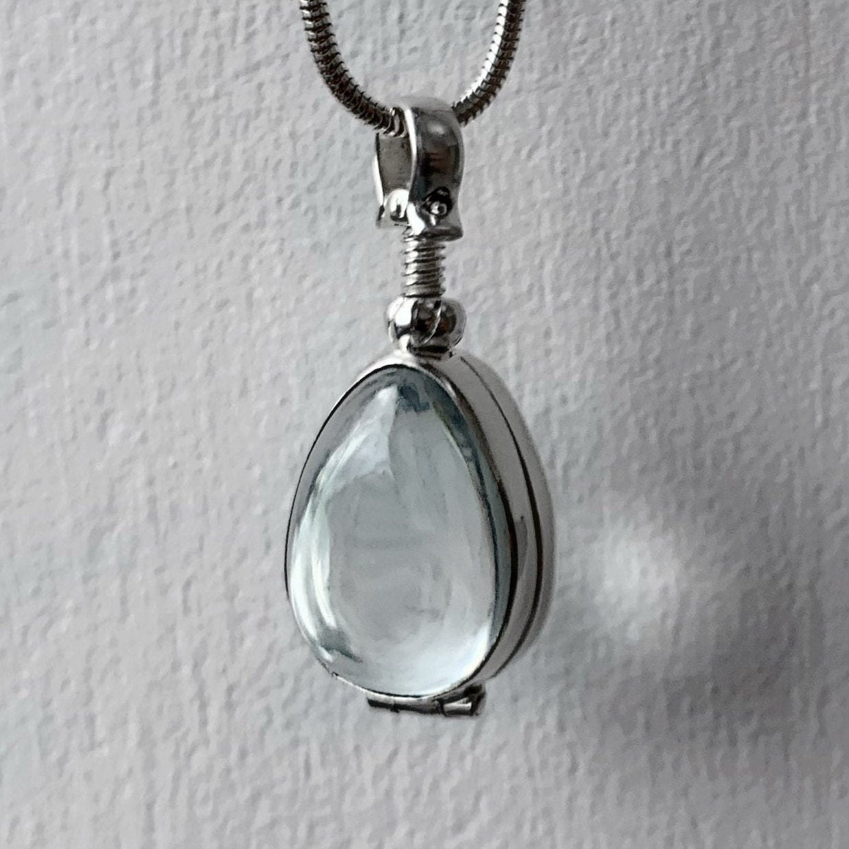 Teardrop Locket Necklace Teardrop Glass Locket Necklace Peardrop Clear Glass Locket Necklace Raindrop See Thru Locket Necklace Gift for Mom
