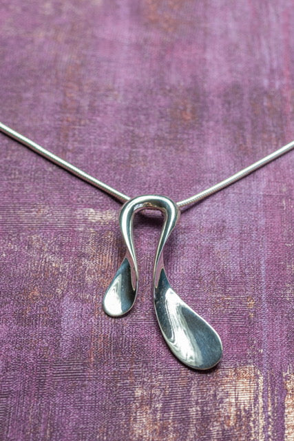 Horseshoe Sterling Silver Necklace and Earrings Set - Mon Bijoux - Mon Bijoux