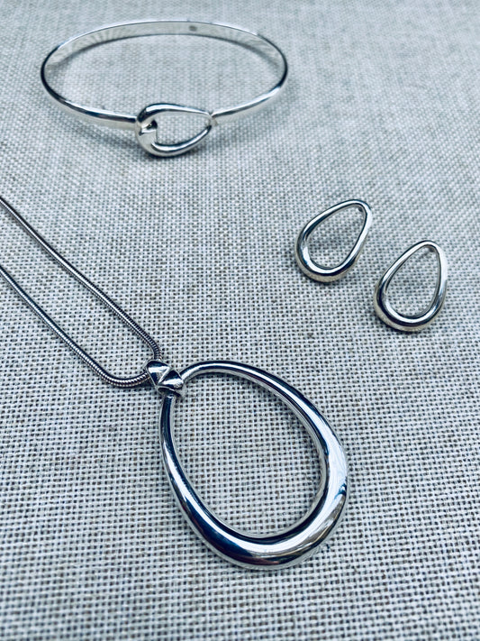 Teardrop (The Vicary) Sterling Silver Necklace, Bangle and Earrings Set